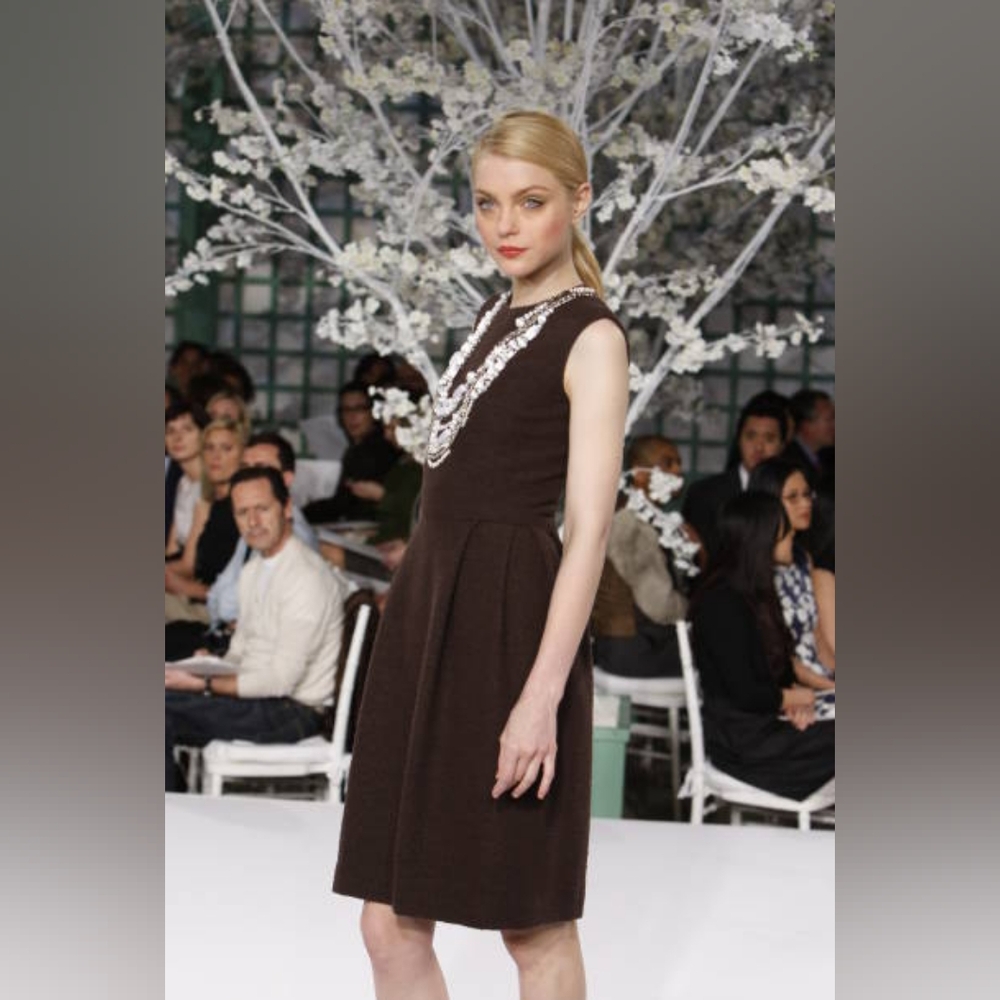 ○$4,300 OSCAR DE LA RENTA BLACK WOOL WHITE EXCL BEAD RUNWAY DRESS US 6